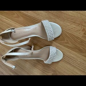 Kelly &Katie 7.5 block heels